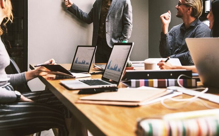 5 razones para contratar una agencia experta en marketing digital (y no improvisar)